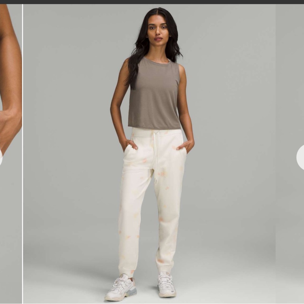 Lululemon • Scuba High-Rise French Terry Jogger • Size 0
